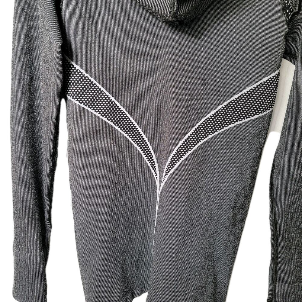 Athleta Stretchy Hoodie Womens M 3/4 Zipper Fitted Activewear Athleisure Comfort - Picture 6 of 11